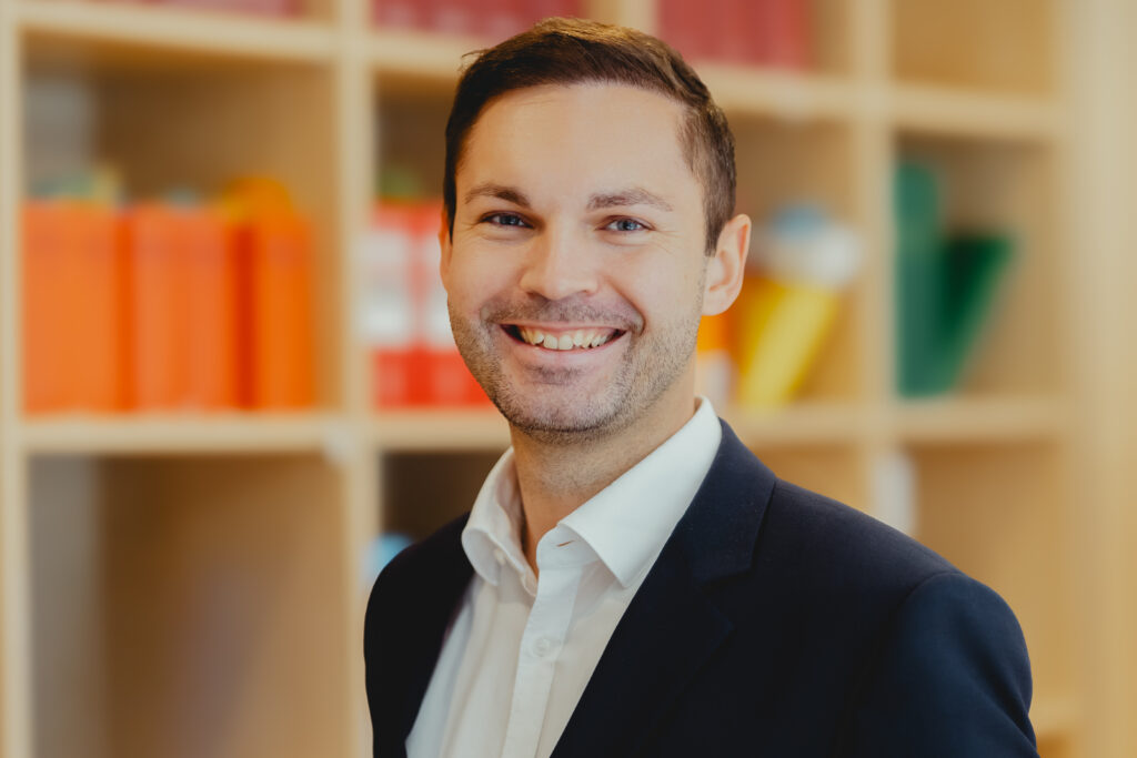 Andre Appel, lächelnd